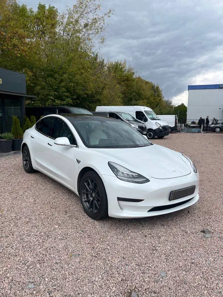 Tesla Model 3 2019 - 4