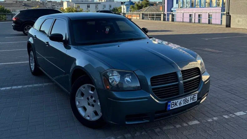 Dodge Magnum 2005