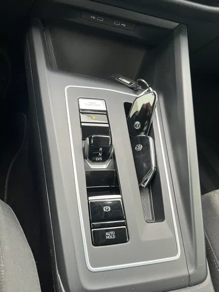 Volkswagen Golf 2024 - 18