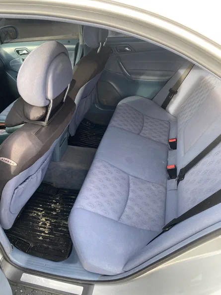 Mercedes-Benz C-Клас 2000 - 6