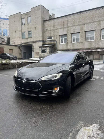 Tesla Model S 2014 - 9