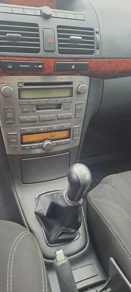Toyota Avensis 2003 - 5