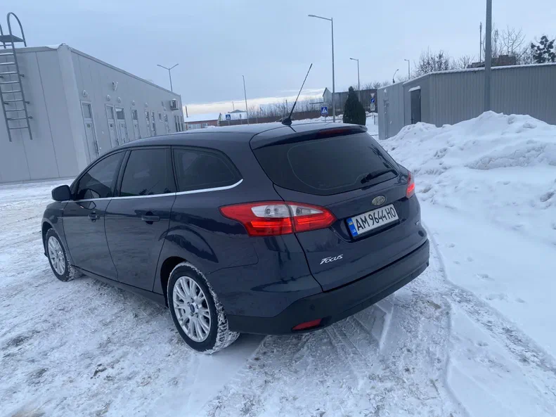 Ford Focus 2012 - 10