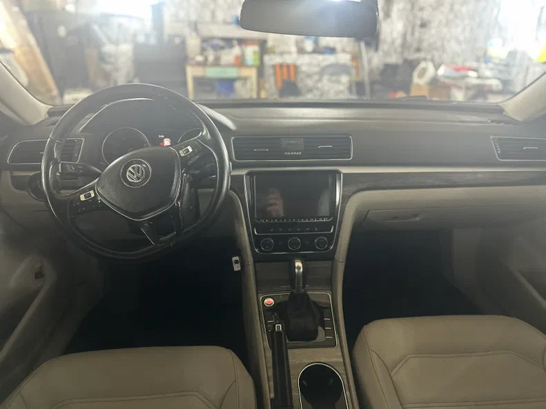 Volkswagen Passat 2018 - 8