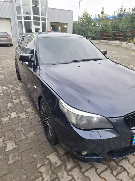 BMW 5 серія 2005 - 11