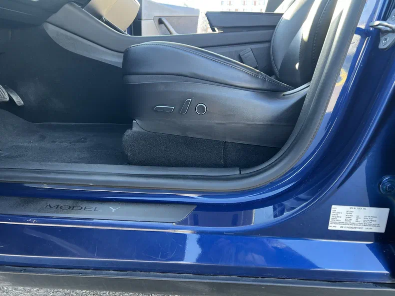 Tesla Model Y 2021 - 1