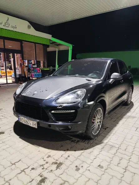 Porsche Cayenne 2012 - 10