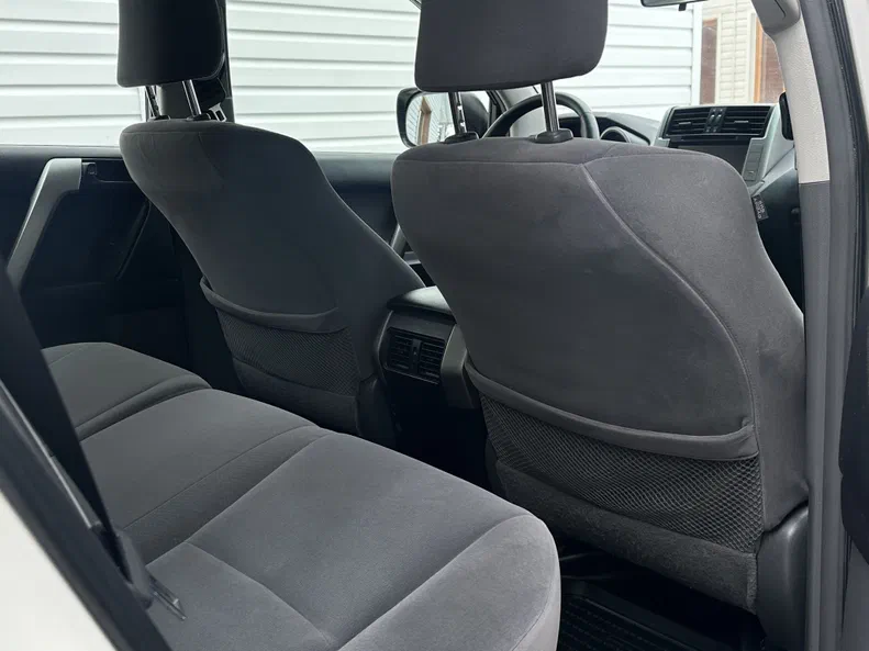 Toyota Land Cruiser Prado 2010 - 5