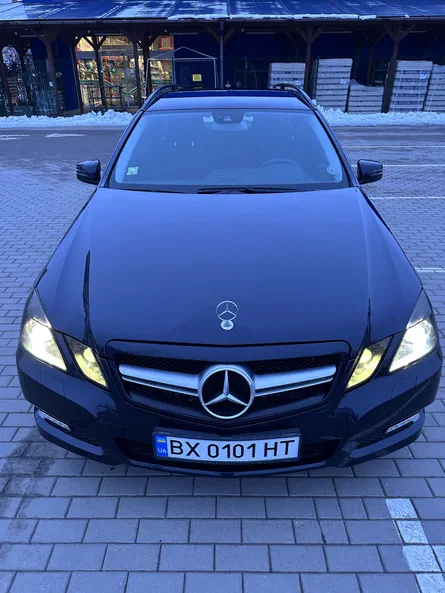 Mercedes-Benz E-Клас 2010 - 9