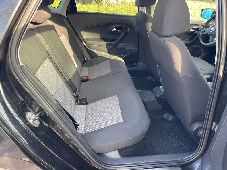 Volkswagen Polo 2013 - 24