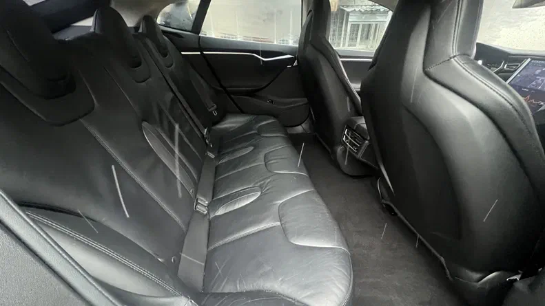 Tesla Model S 2014 - 12