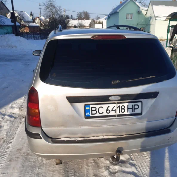 Ford Focus 2002 - 3