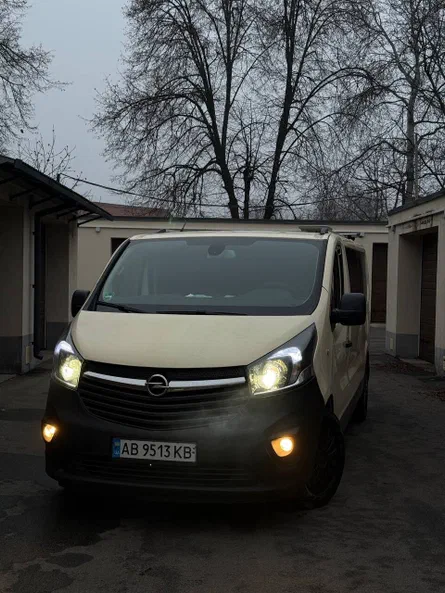 Opel Vivaro 2016 - 10