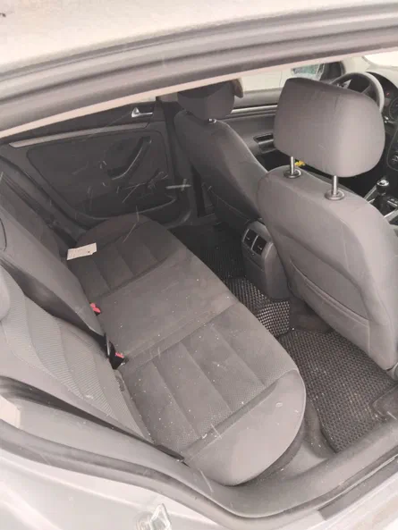 Volkswagen Golf 2005 - 5