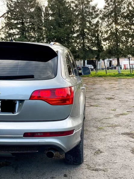 Audi Q7 2007 - 11