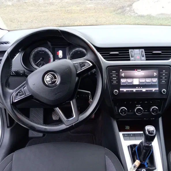 Skoda Octavia 2017 - 10
