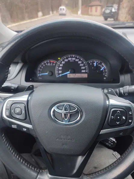 Toyota Camry 2014 - 5