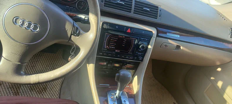 Audi A4 2004 - 24