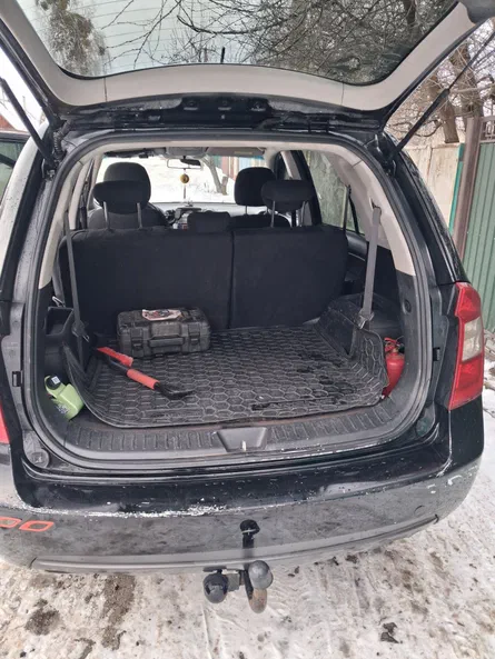 Kia Carens 2008 - 13