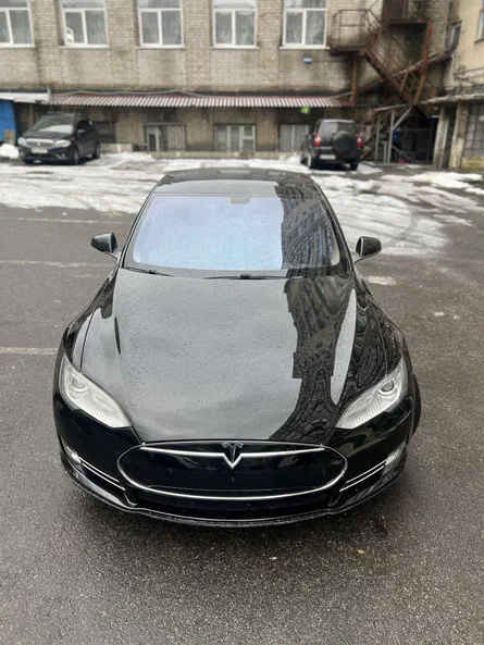 Tesla Model S 2014 - 22