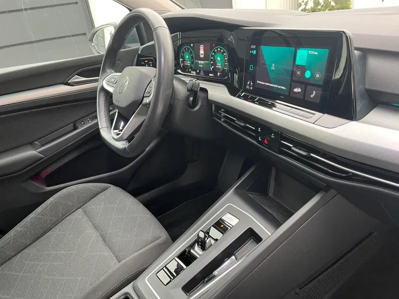 Volkswagen Golf 2024 - 21