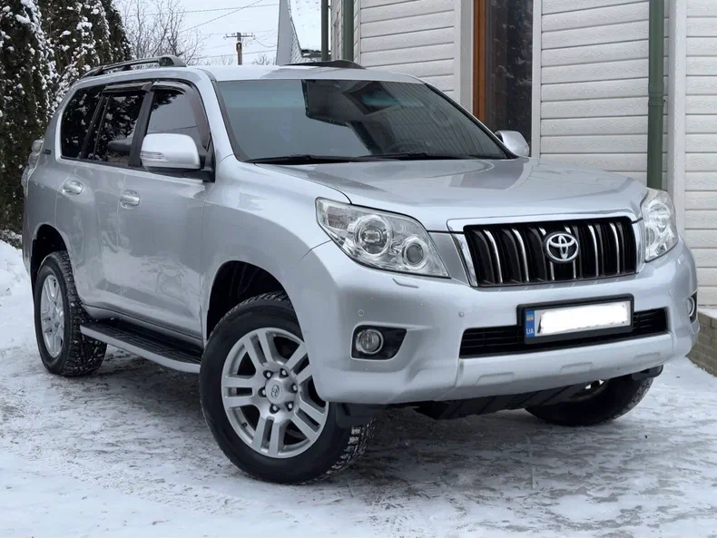 Toyota Land Cruiser Prado 2011