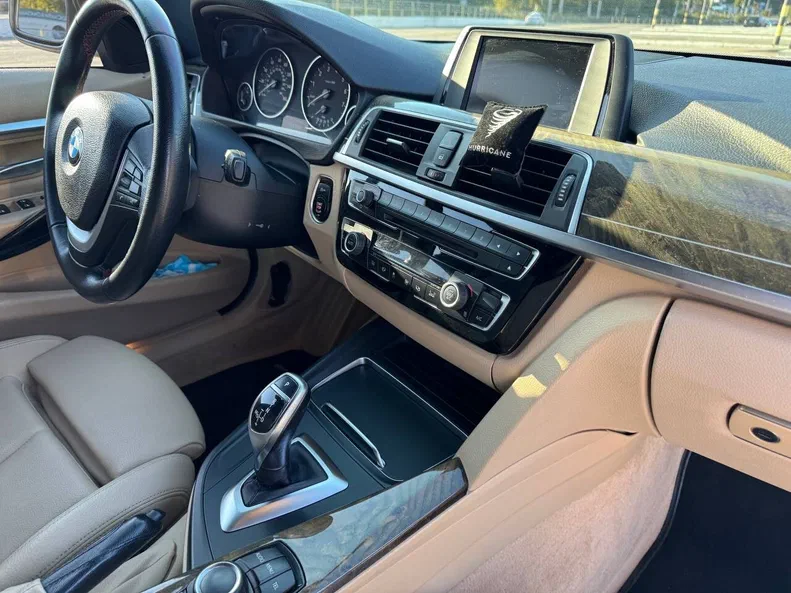 BMW 3 серія 2015 - 10