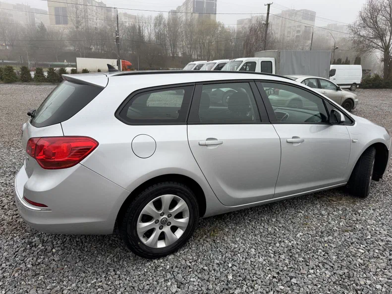 Opel Astra 2015 - 6