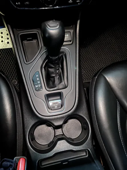 Jeep Cherokee 2019 - 11