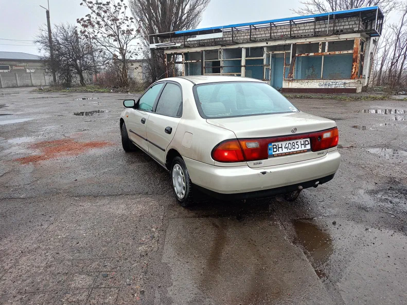 Mazda 323 1995 - 2