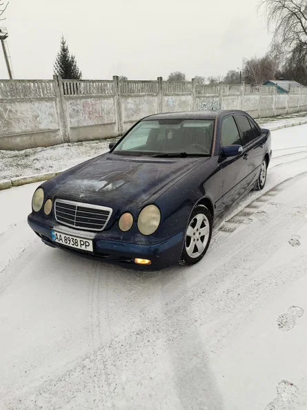 Mercedes-Benz E-Клас 2000 - 7