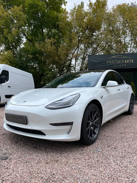 Tesla Model 3 2019 - 0