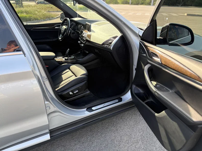 BMW X3 2018 - 11