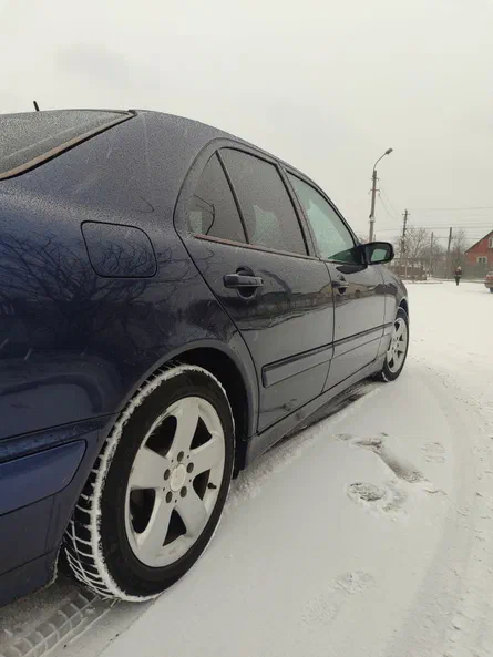 Mercedes-Benz E-Клас 2000 - 5