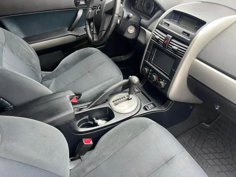 Mitsubishi Galant 2005