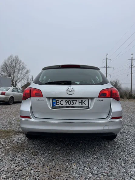 Opel Astra 2015 - 9