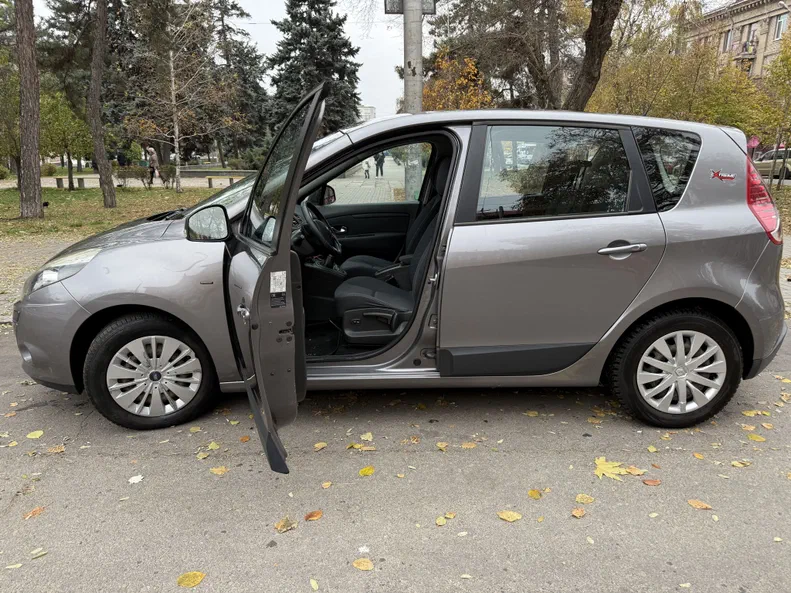 Renault Scenic 2010 - 7