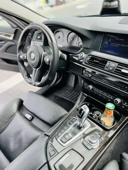 BMW 5 серія 2012 - 8