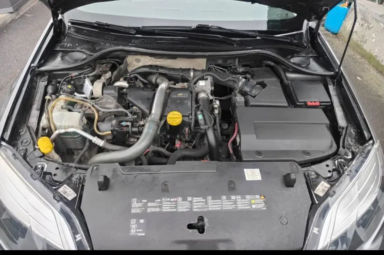 Renault Laguna 2012 - 5