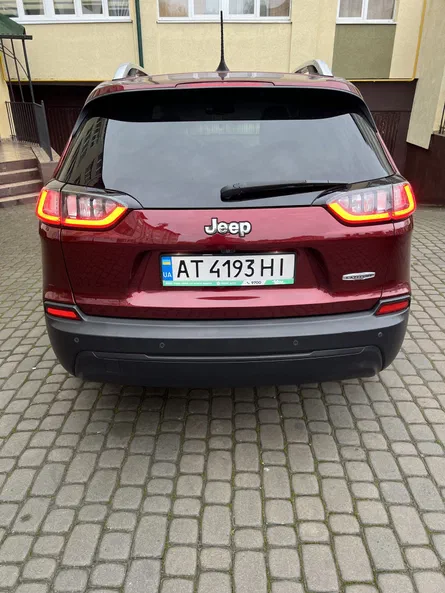 Jeep Cherokee 2019 - 10