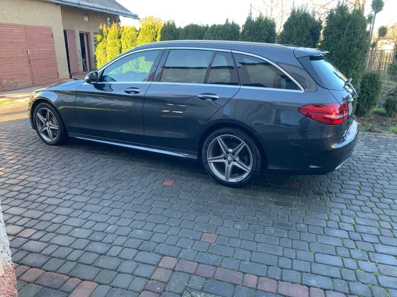 Mercedes-Benz C-Клас 2015 - 24