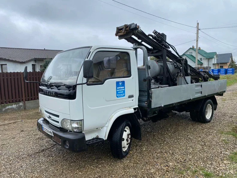 Dongfeng 25 2005 - 10