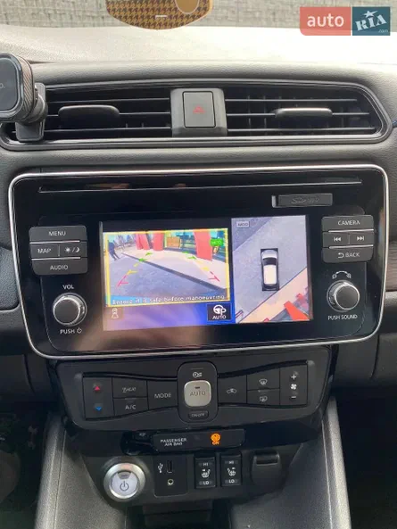 Nissan Leaf 2019 - 11