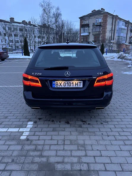 Mercedes-Benz E-Клас 2010 - 18