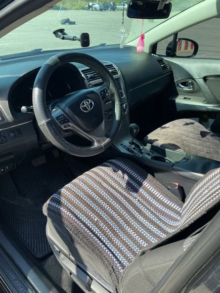 Toyota Avensis 2010 - 6