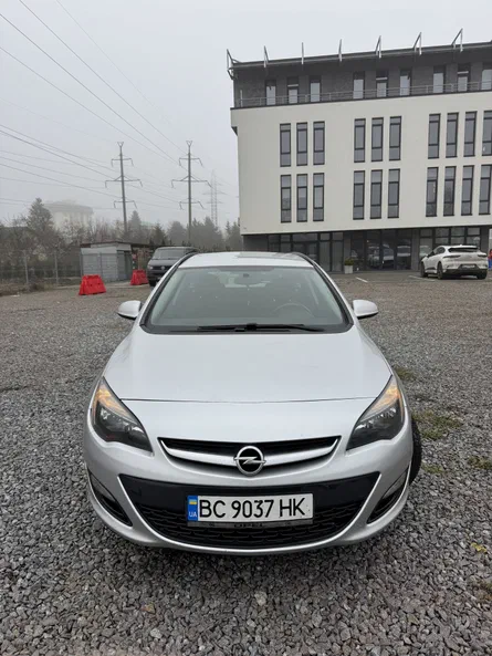 Opel Astra 2015