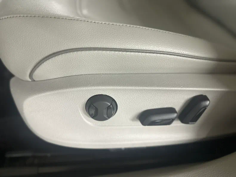 Volkswagen Passat 2018 - 19