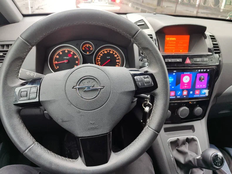 Opel Zafira 2011 - 14