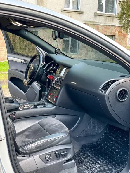 Audi Q7 2007 - 13