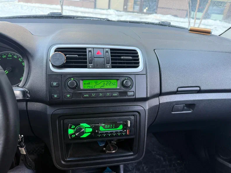 Skoda Fabia 2008 - 9